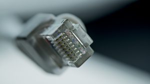 Wired vs wireless IoT | Wired industrial automation | Wireless industrial automation