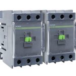 Reversible contactor